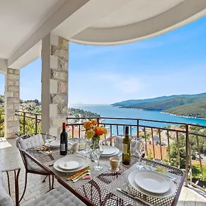 Apartment Lady M, Rabac